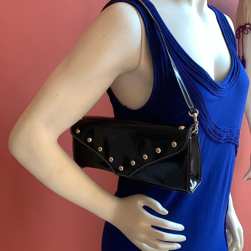 WORTHINGTON Black Snap Closure Bag